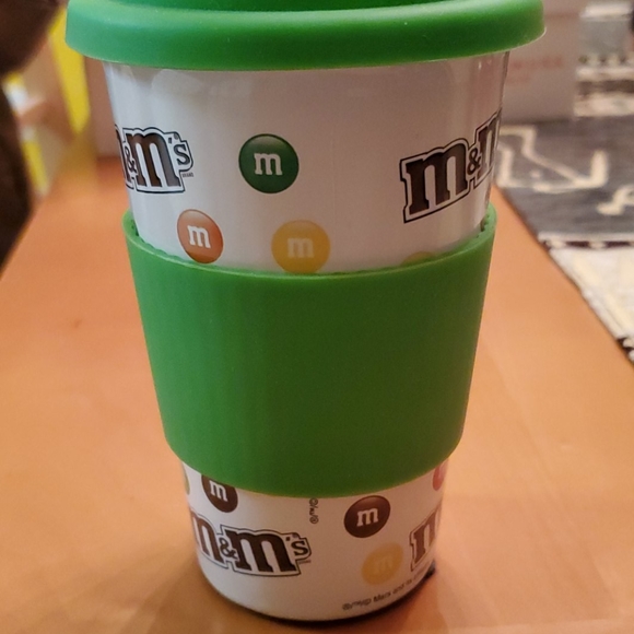 M&M's Ceramic Cup w/ Rubber Lid - Picture 2 of 4